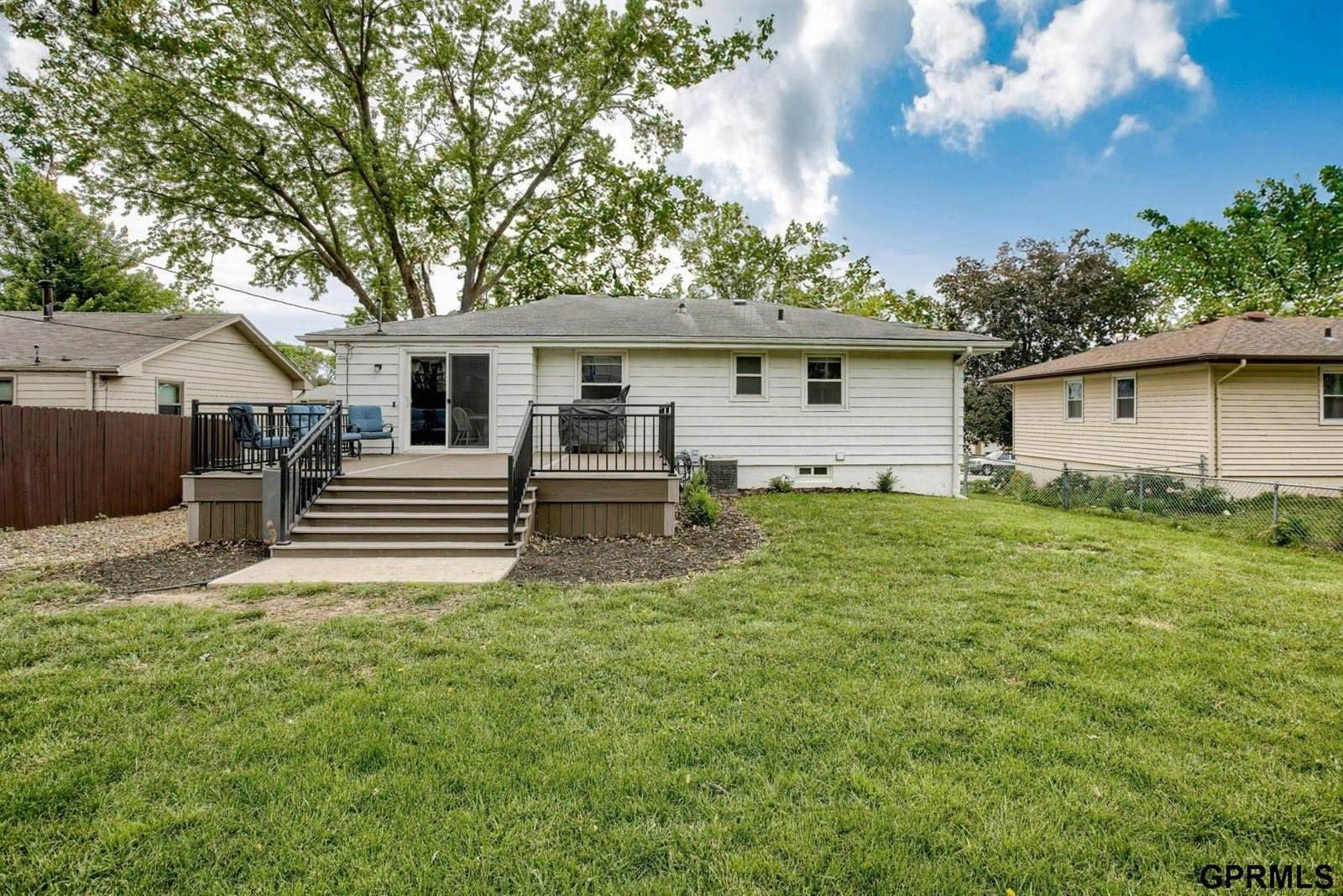 12218 Sandra Circle, Omaha, NE 68137