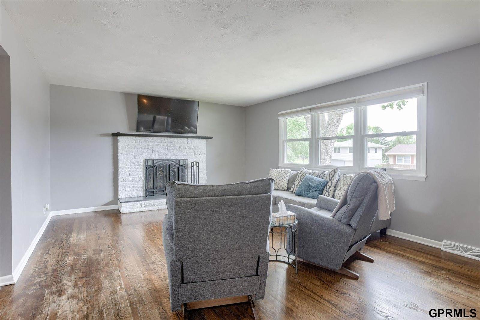 12218 Sandra Circle, Omaha, NE 68137