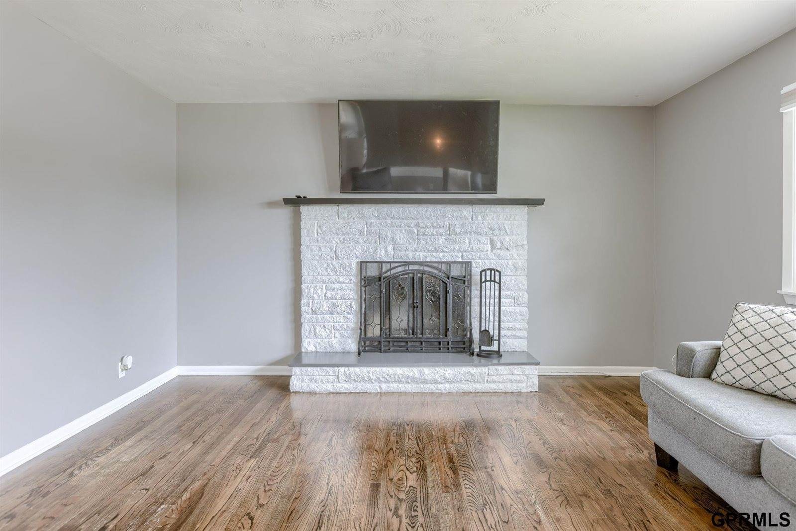 12218 Sandra Circle, Omaha, NE 68137