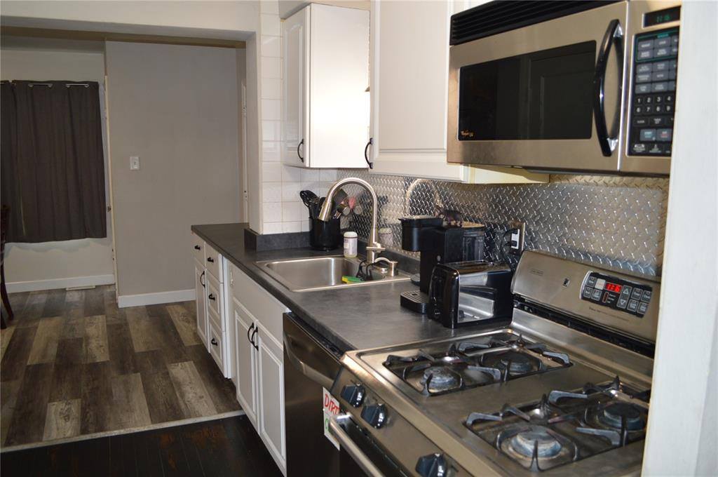 3520 Wismer Road, Breckenridge Hills, MO 63074