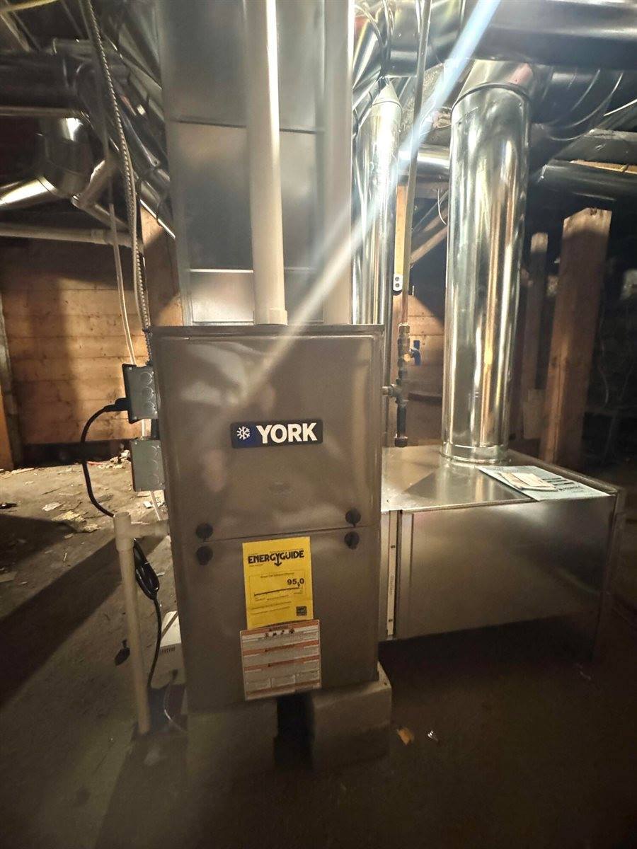 3 Elm Street, Guilford, ME 04443