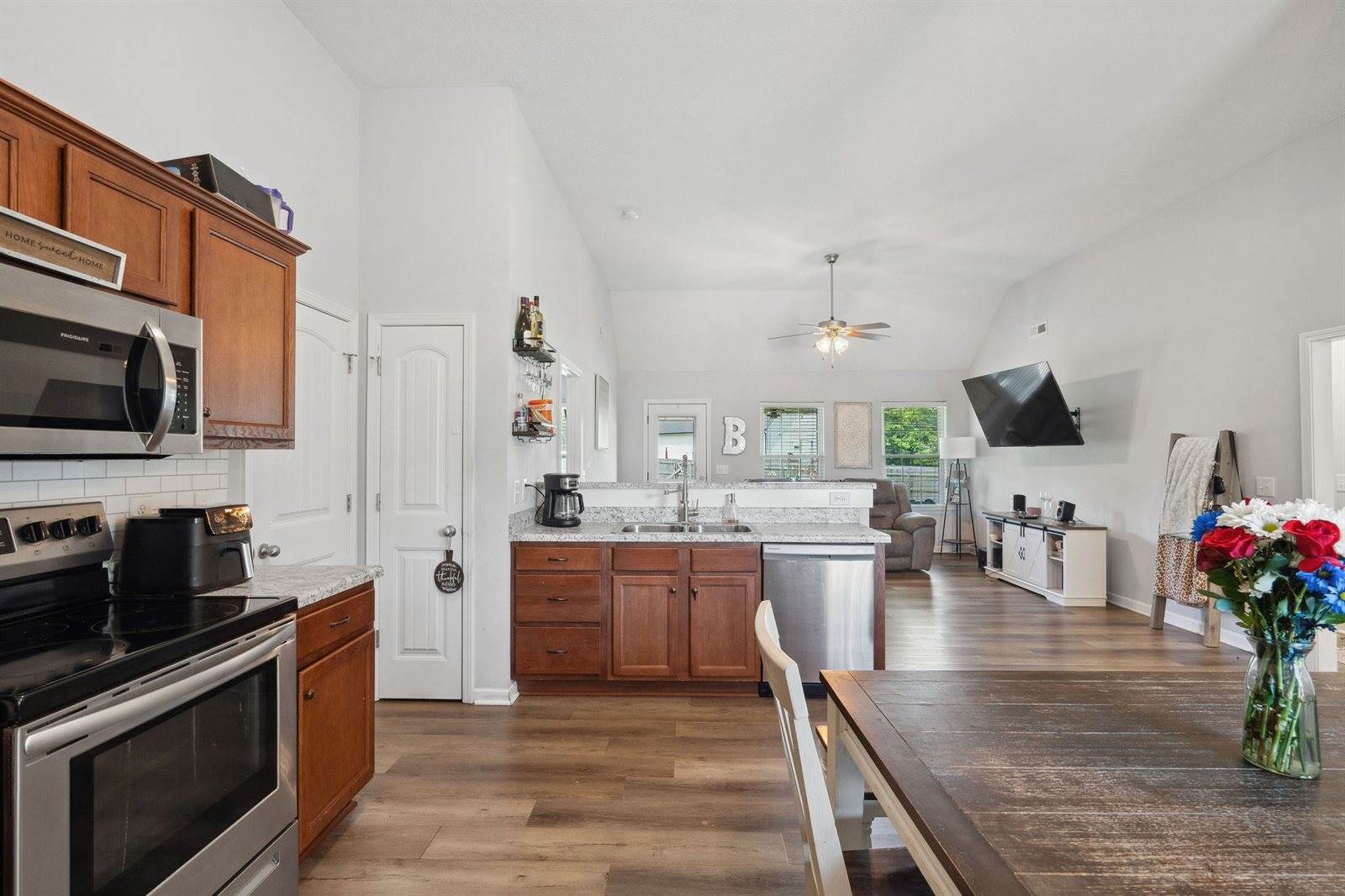 107 Grace Ct, Manchester, TN 37355