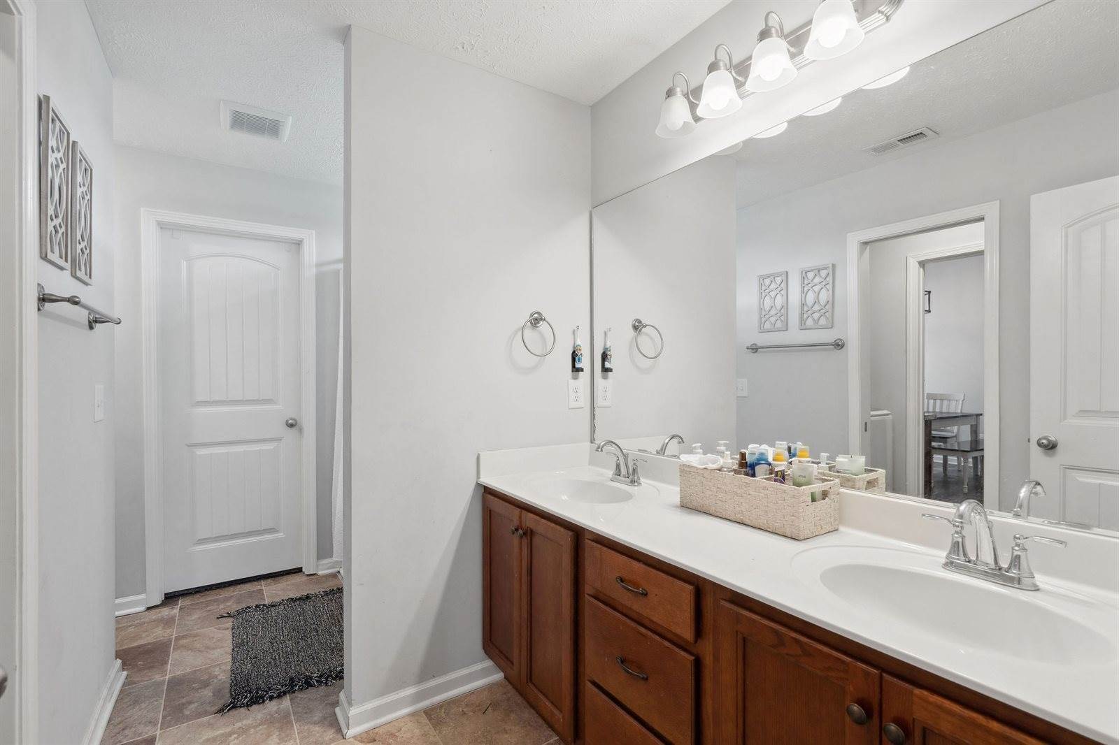 107 Grace Ct, Manchester, TN 37355