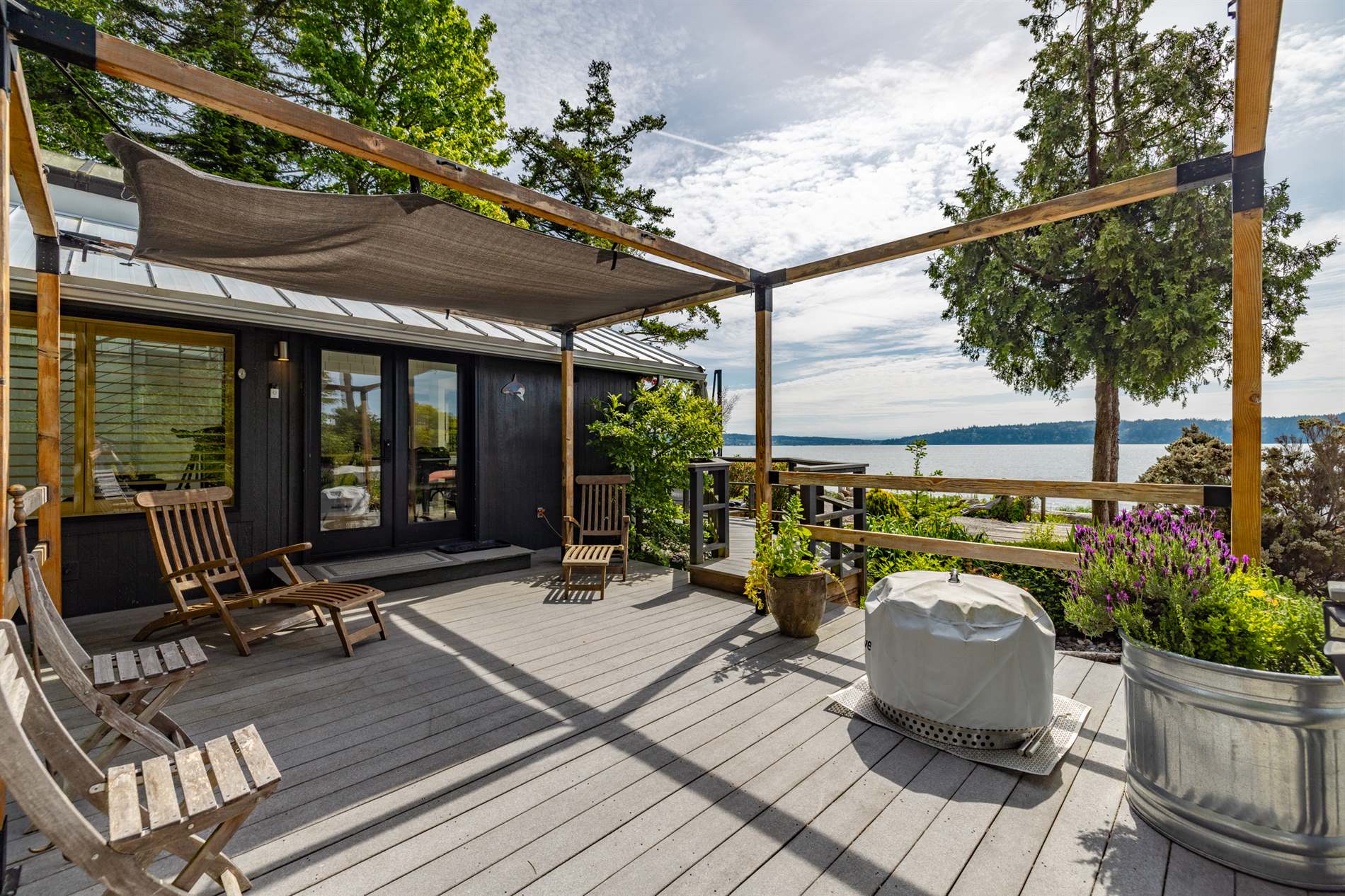 17238 Maple Lane, La Conner, WA 98257