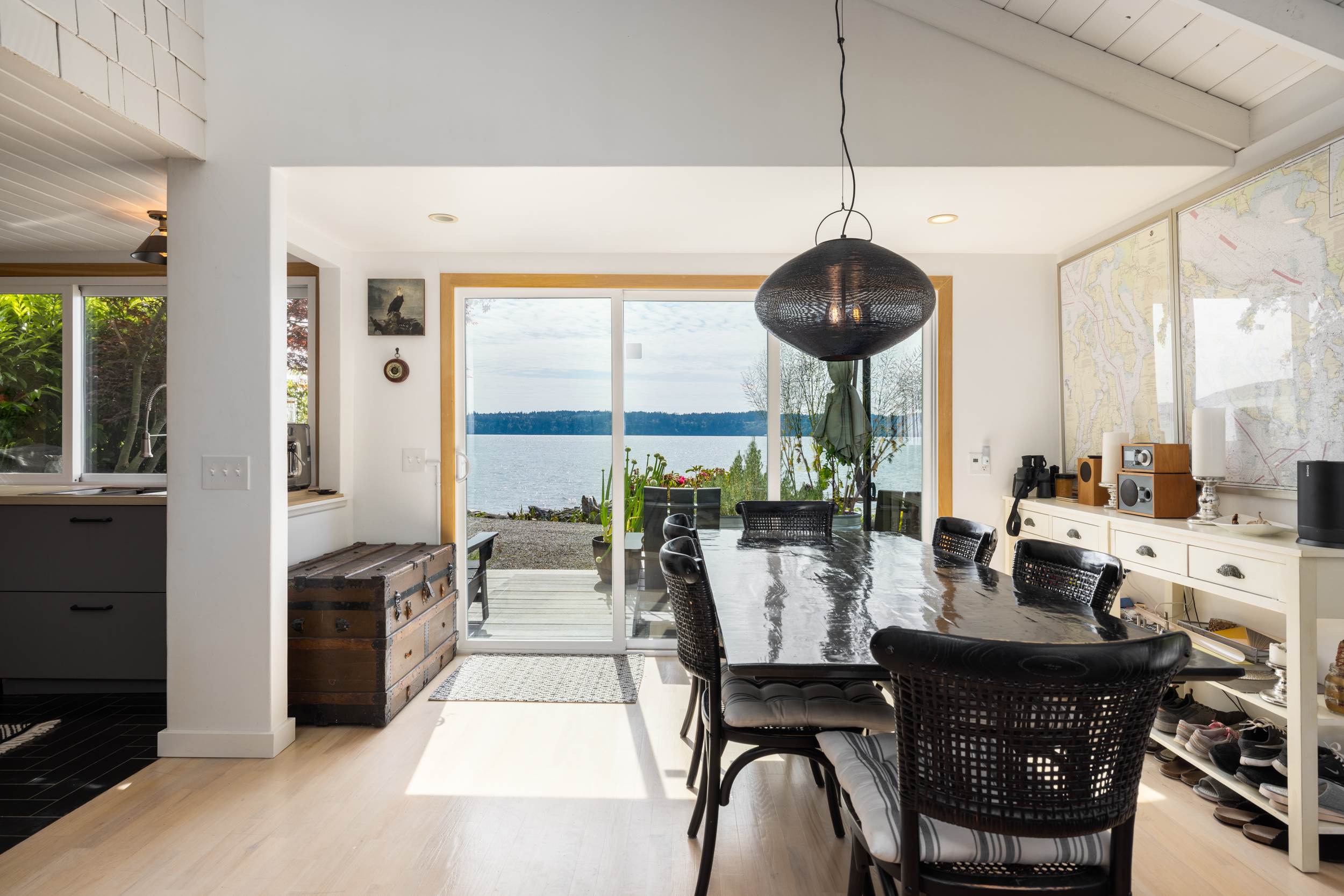 17238 Maple Lane, La Conner, WA 98257