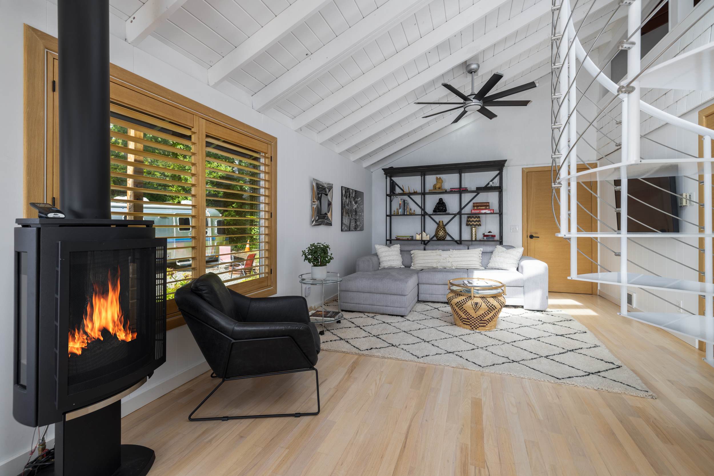 17238 Maple Lane, La Conner, WA 98257