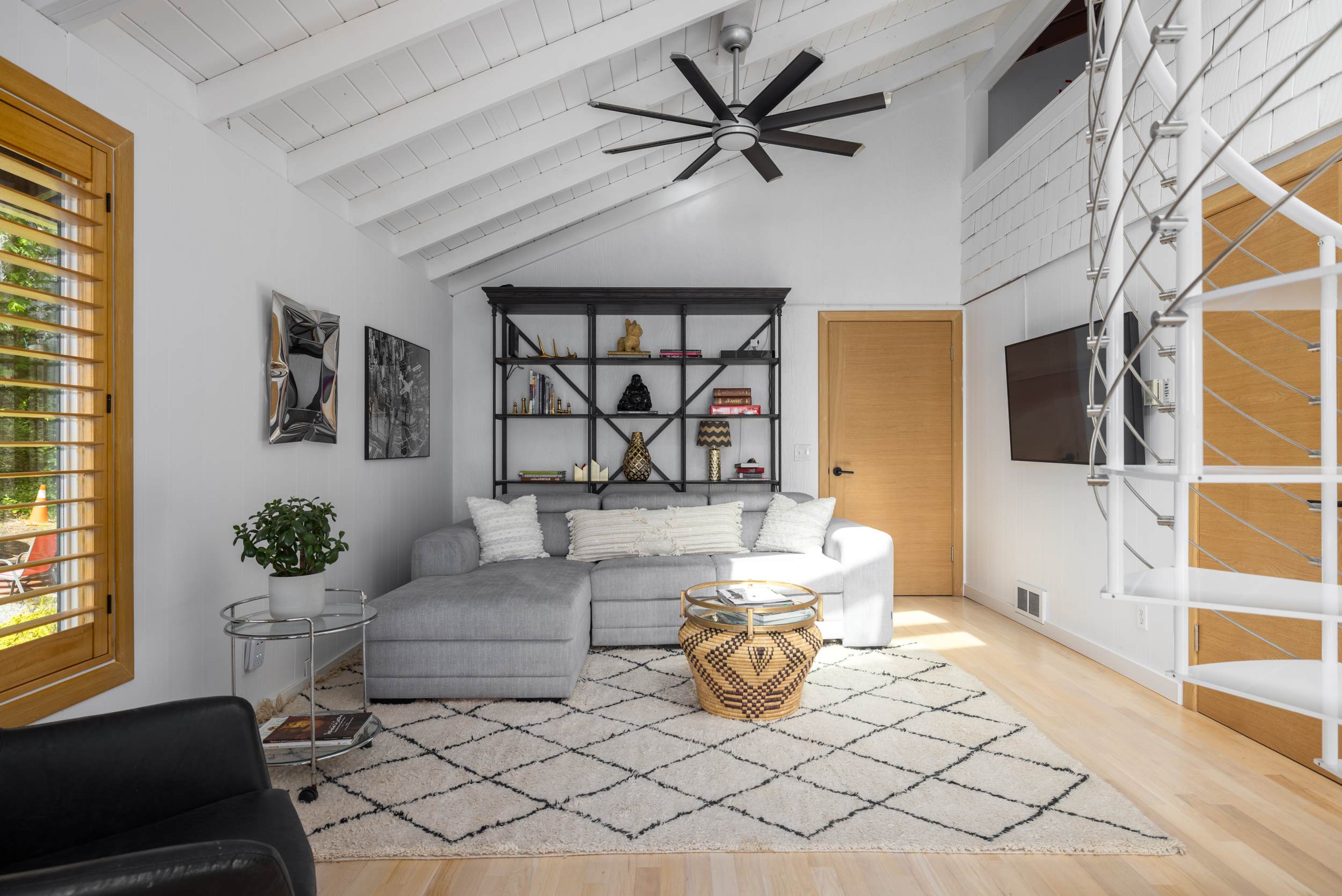 17238 Maple Lane, La Conner, WA 98257