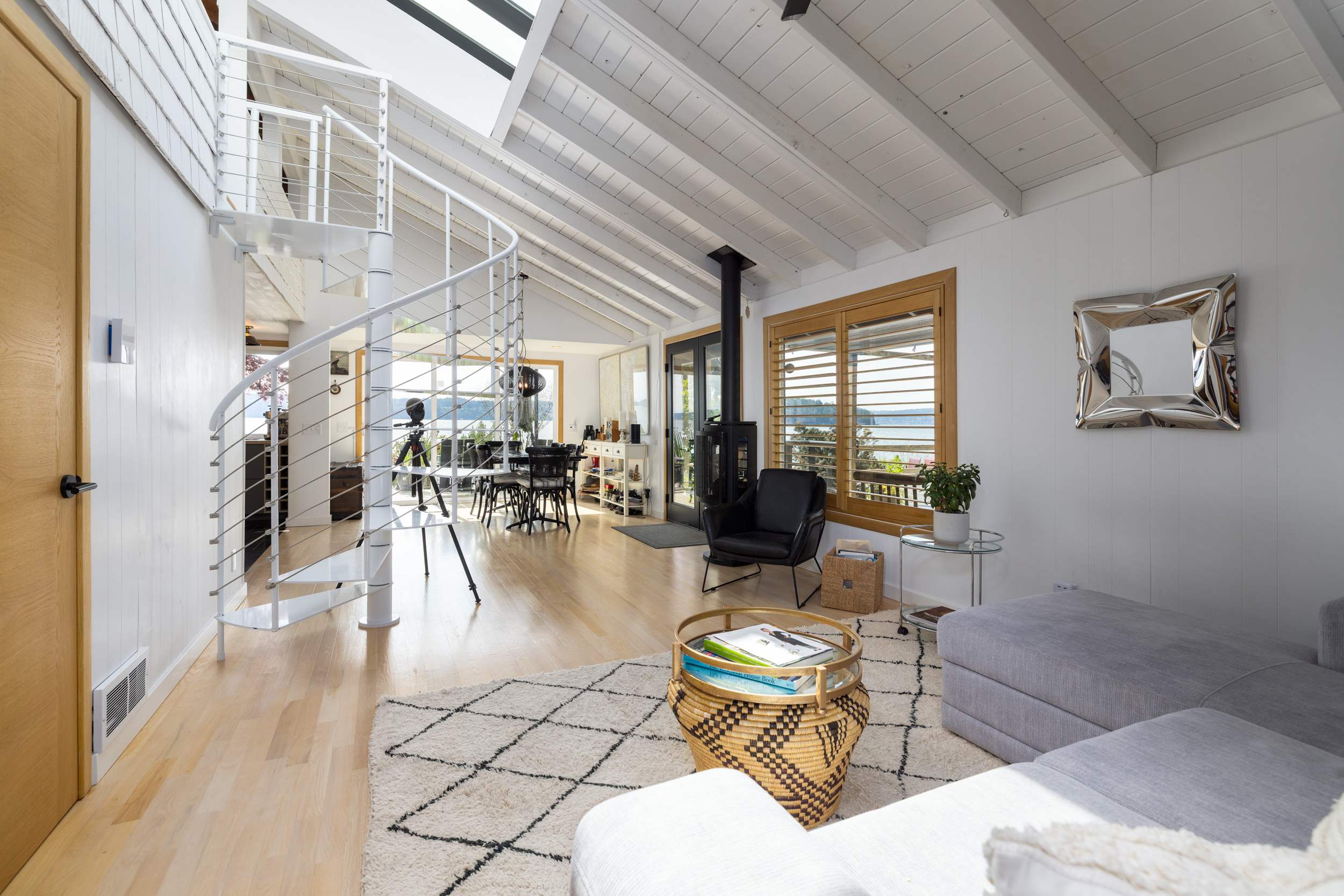 17238 Maple Lane, La Conner, WA 98257