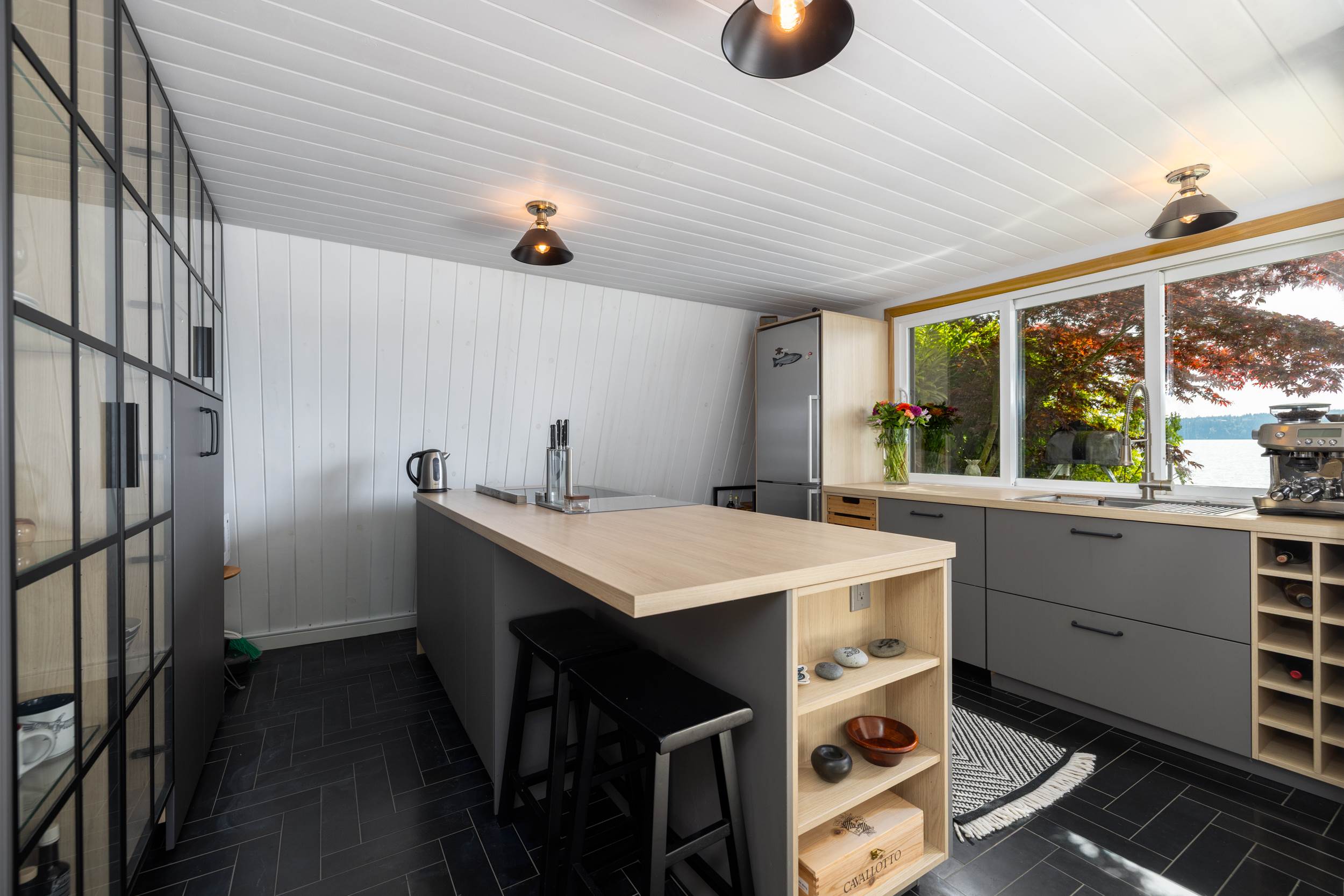 17238 Maple Lane, La Conner, WA 98257