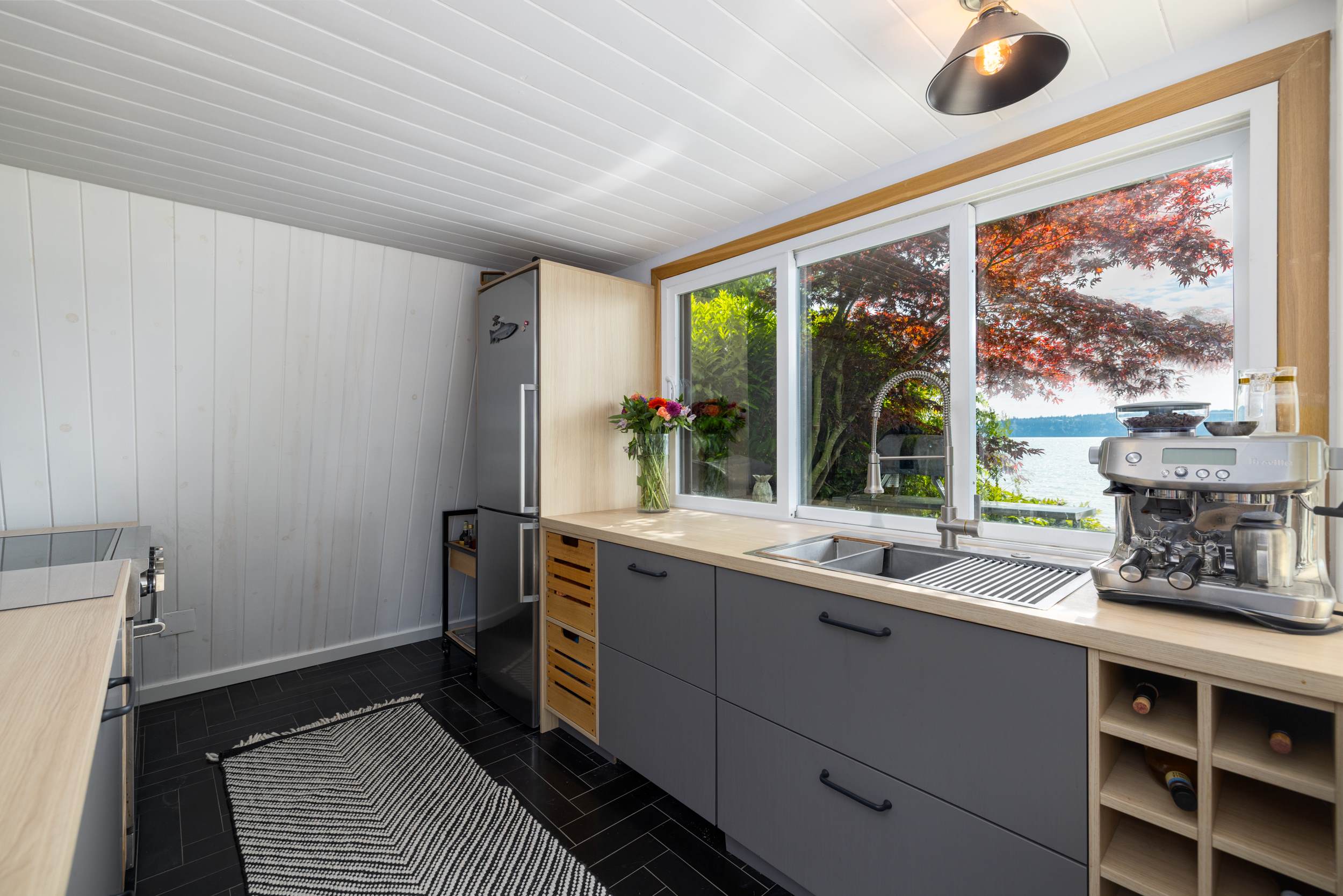 17238 Maple Lane, La Conner, WA 98257