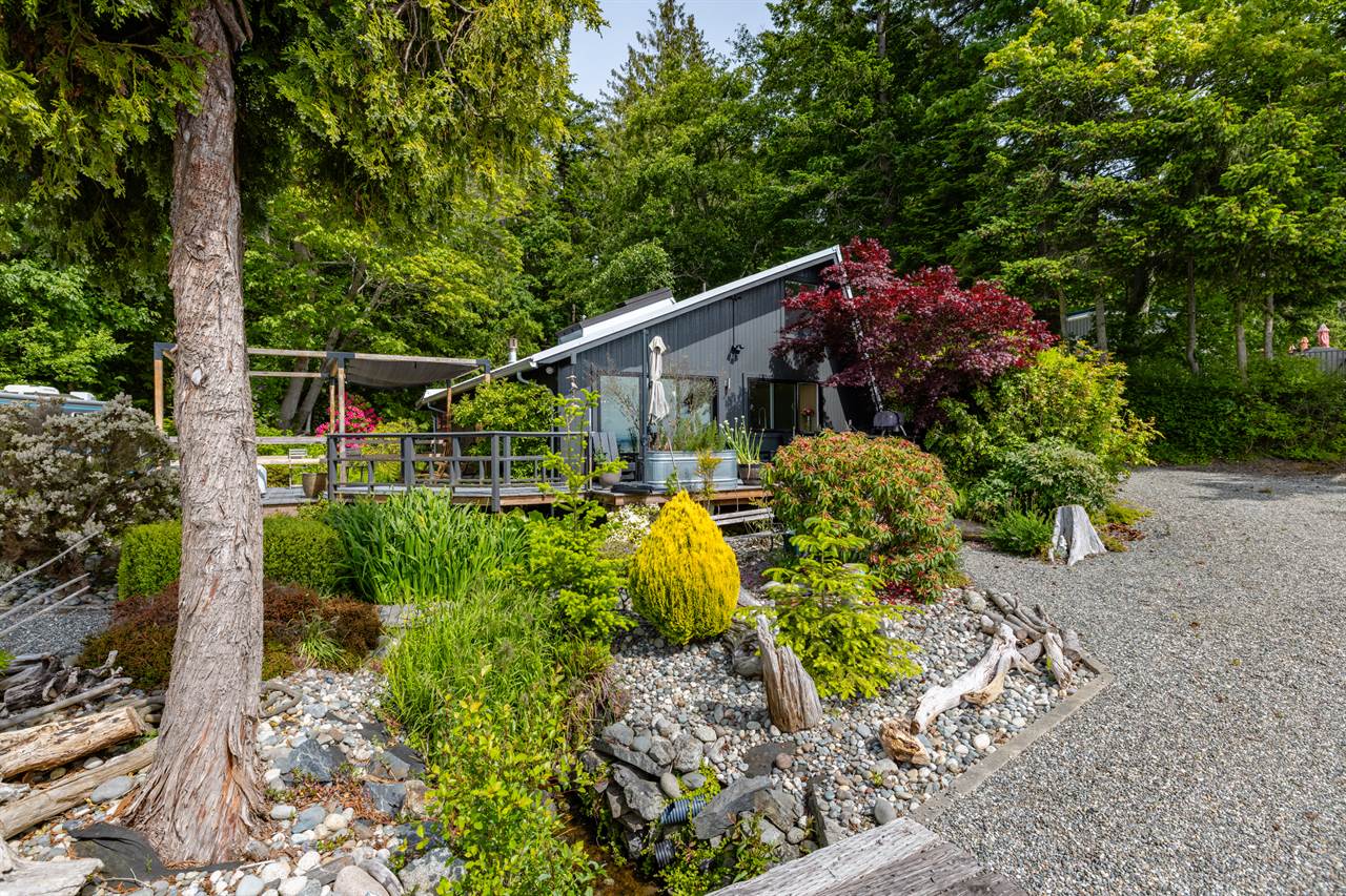 17238 Maple Lane, La Conner, WA 98257