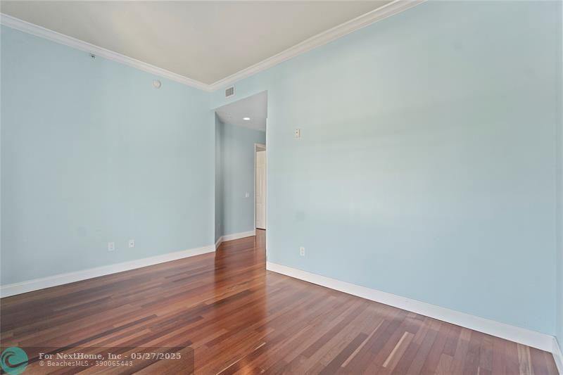 2617 NE 14th Ave, Wilton Manors, FL 33334