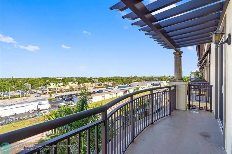 2617 NE 14th Ave, Wilton Manors, FL 33334