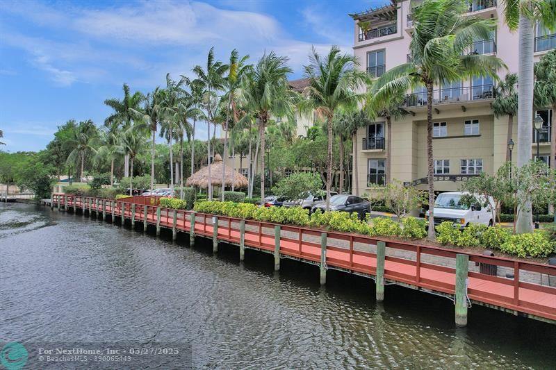 2617 NE 14th Ave, Wilton Manors, FL 33334