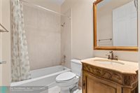 2617 NE 14th Ave, Wilton Manors, FL 33334