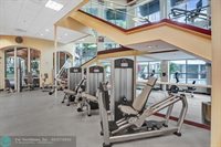 2617 NE 14th Ave, Wilton Manors, FL 33334