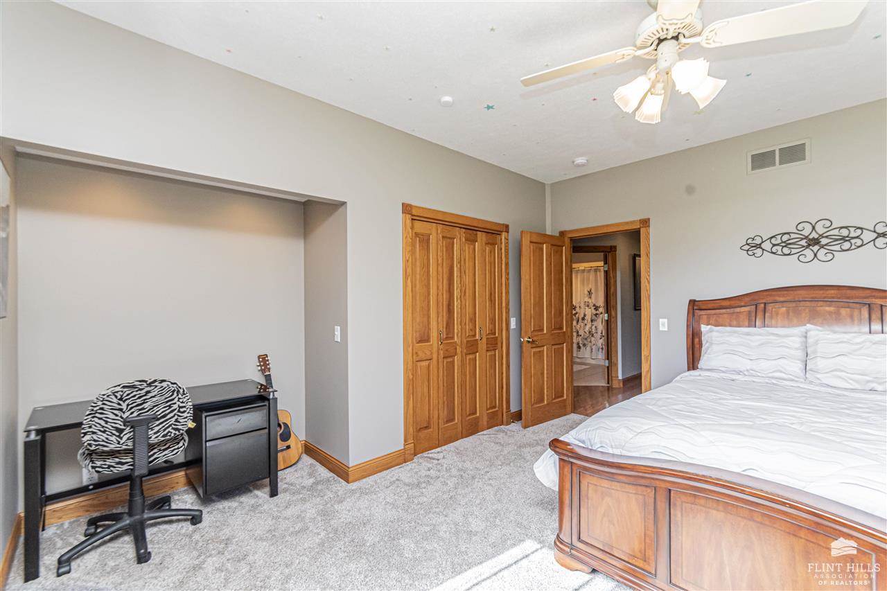 923 T Avenue, Council Grove, KS 66846