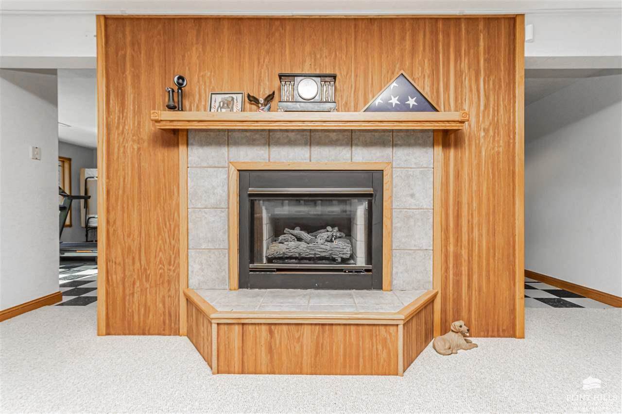 923 T Avenue, Council Grove, KS 66846