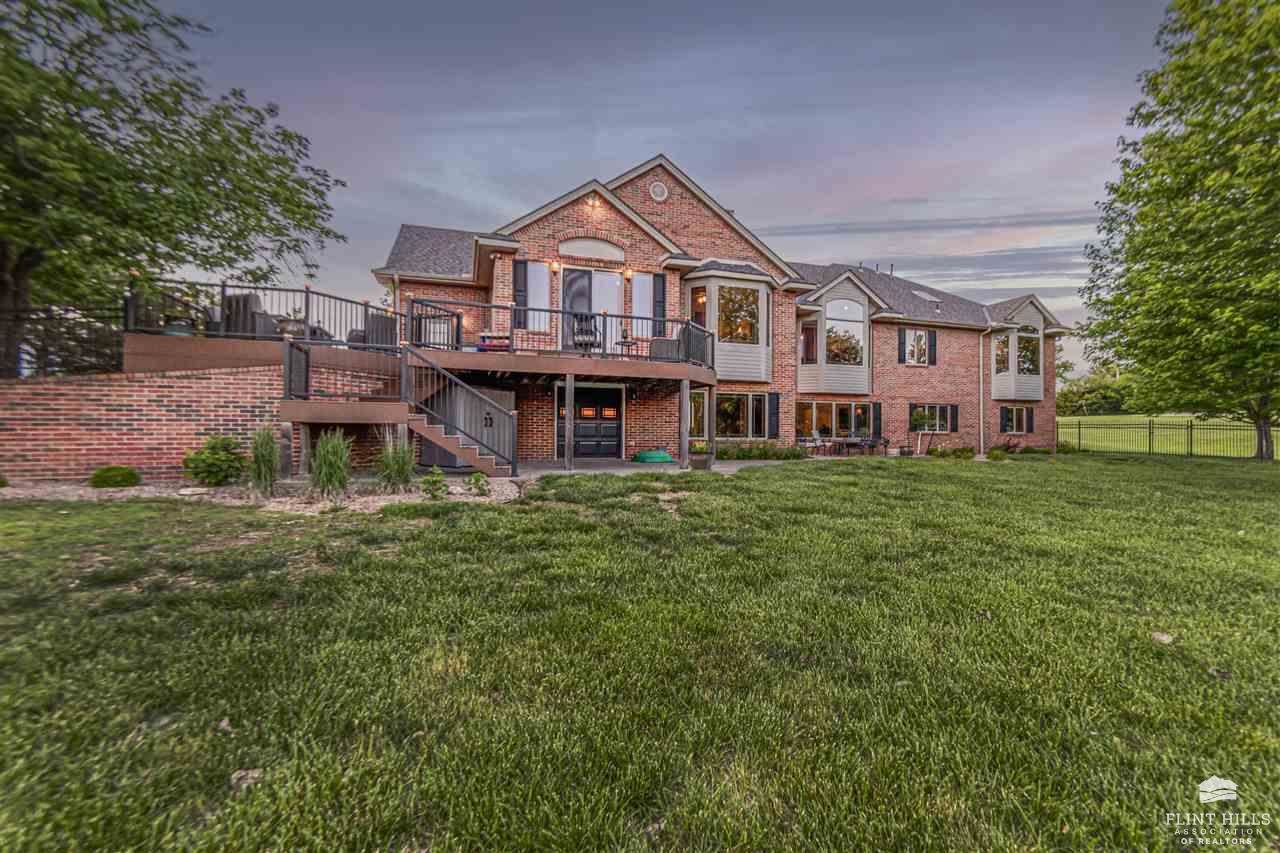 923 T Avenue, Council Grove, KS 66846