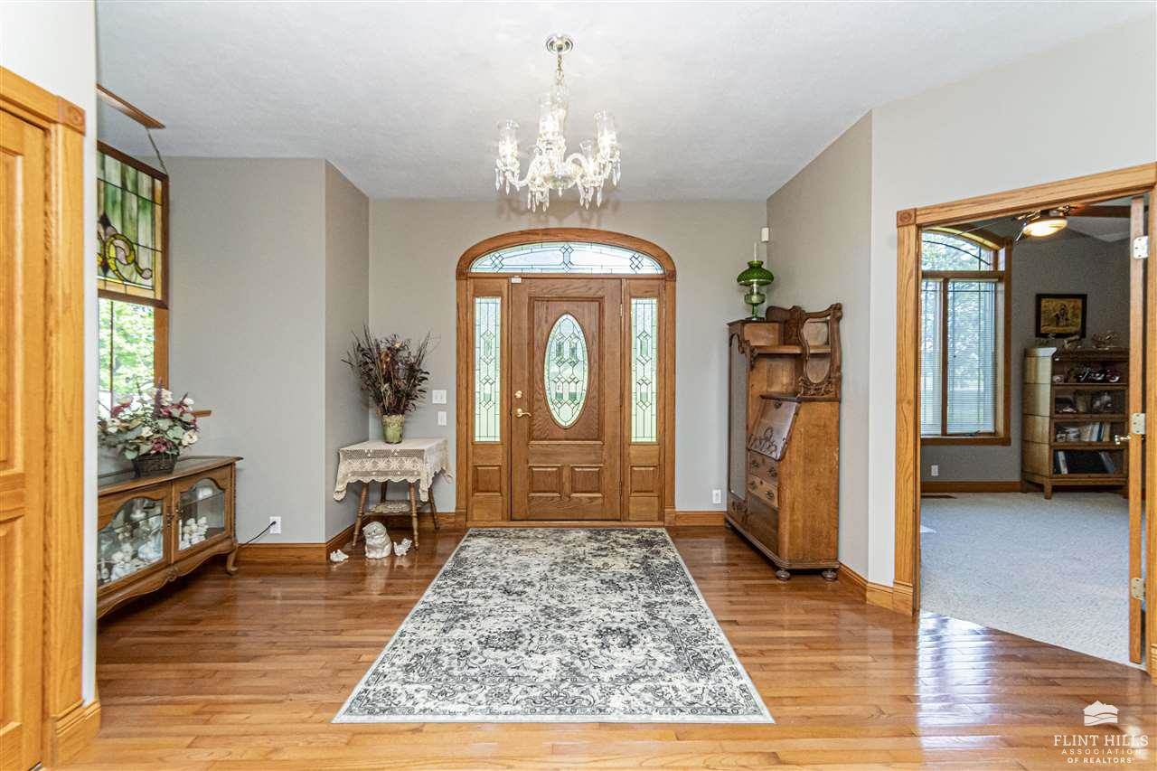 923 T Avenue, Council Grove, KS 66846