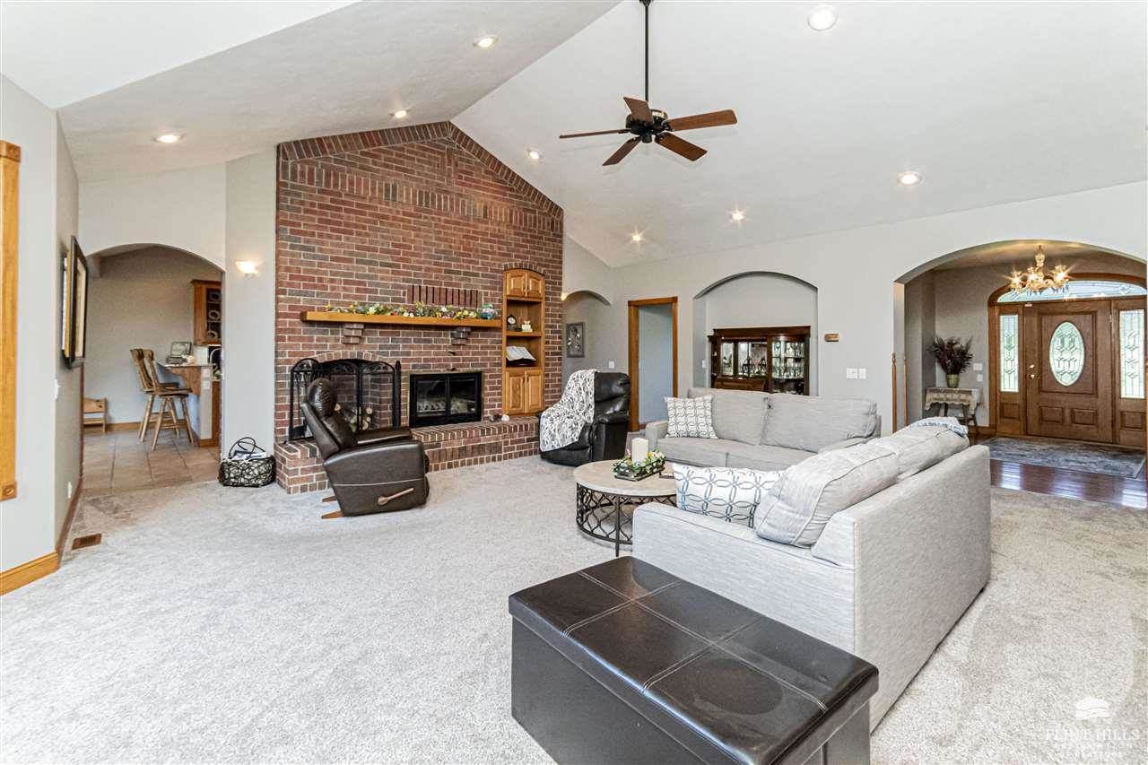 923 T Avenue, Council Grove, KS 66846