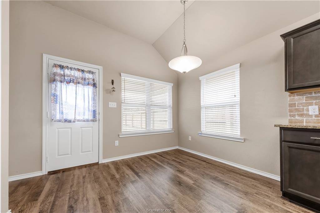 109 Dove Court, Navasota, TX 77868