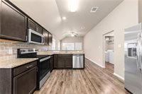 109 Dove Court, Navasota, TX 77868