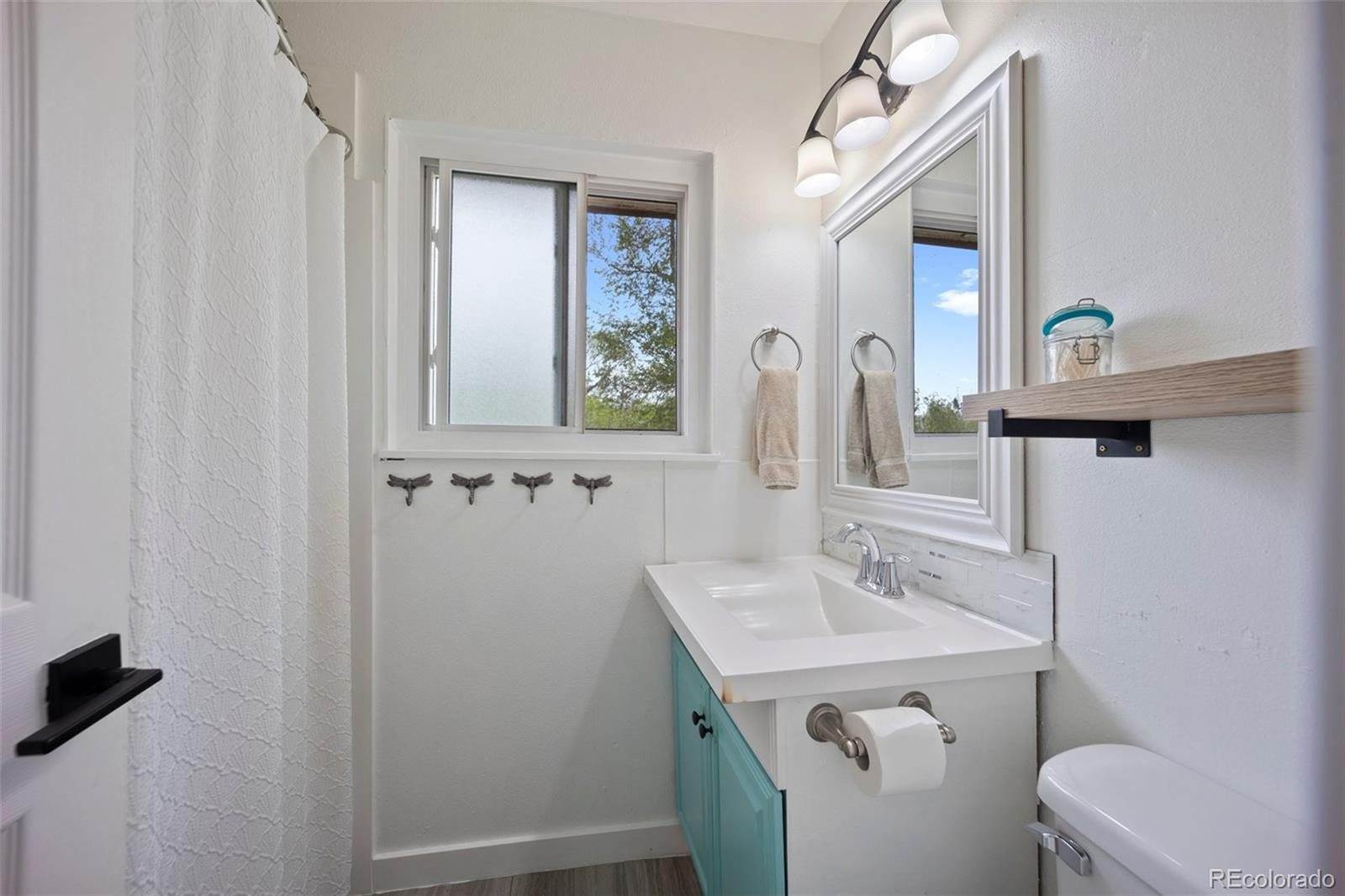 7118 Metropolitan St, Colorado Springs, CO 80911