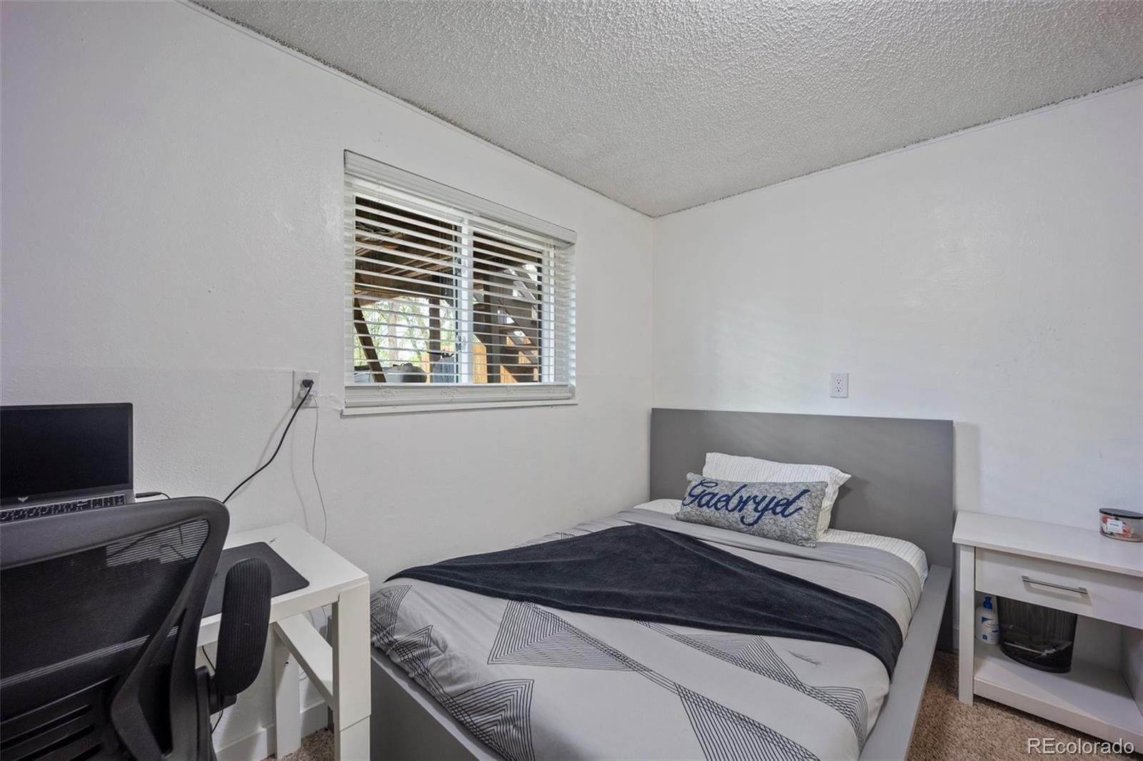 7118 Metropolitan St, Colorado Springs, CO 80911