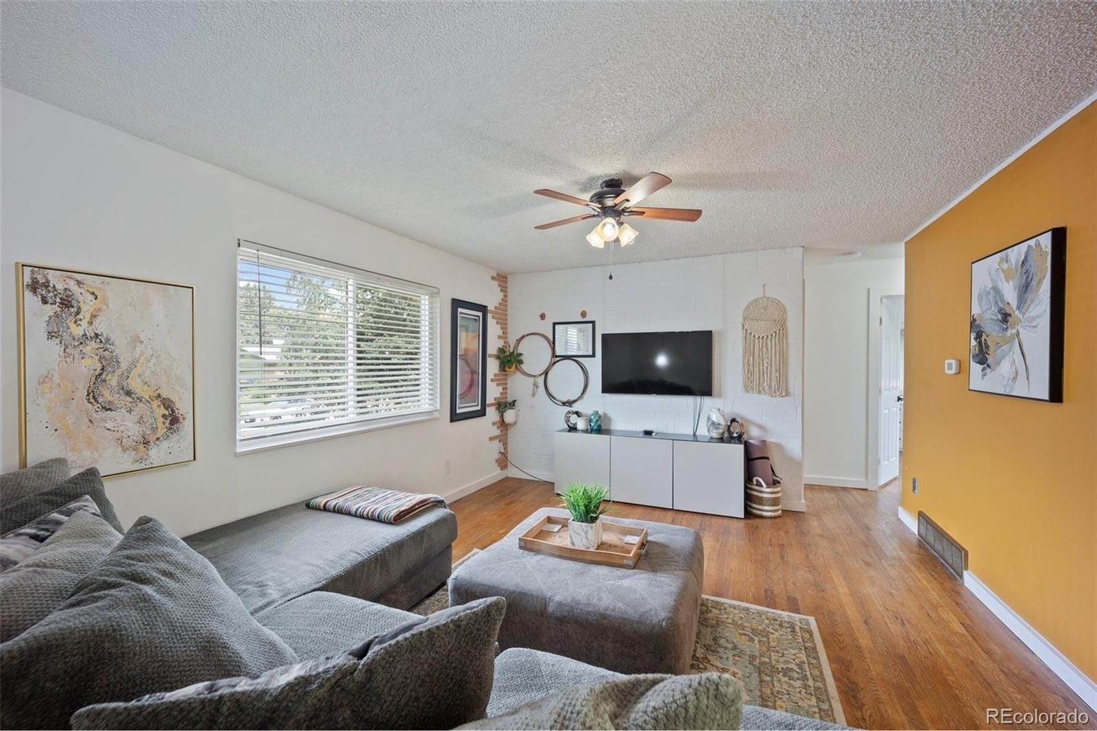 7118 Metropolitan St, Colorado Springs, CO 80911