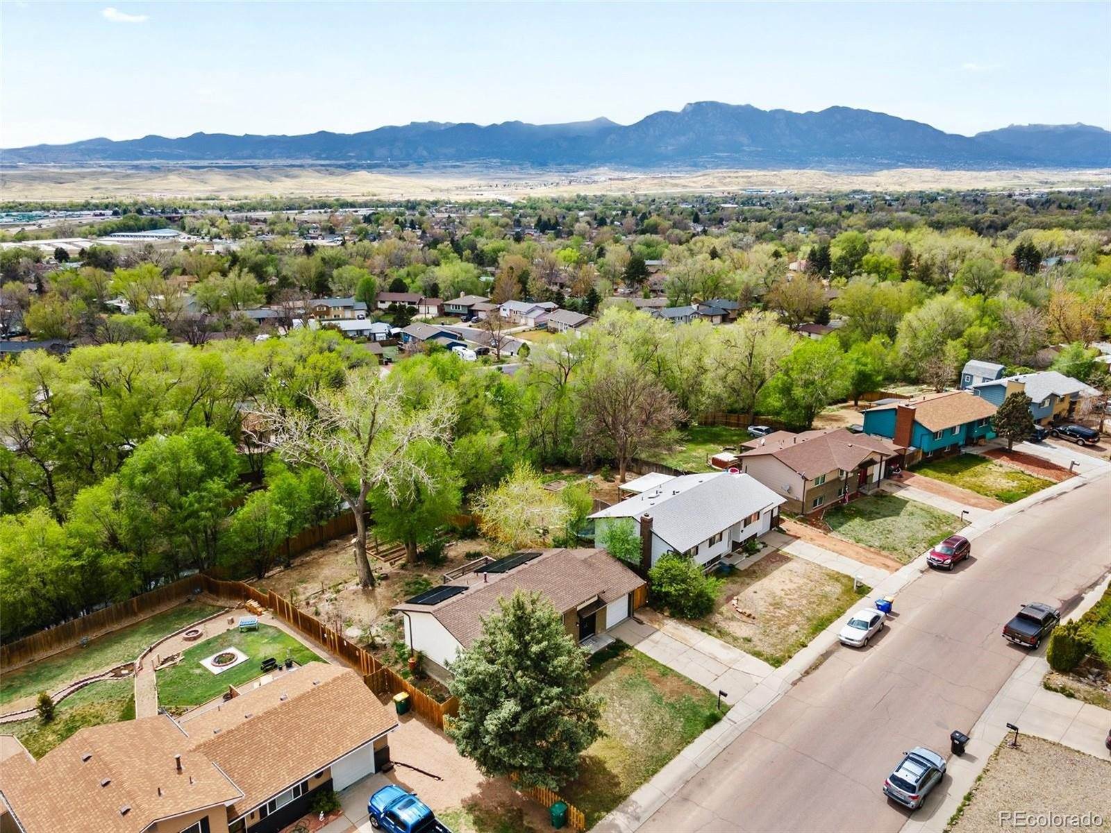 7118 Metropolitan St, Colorado Springs, CO 80911