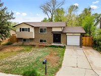 7118 Metropolitan St, Colorado Springs, CO 80911