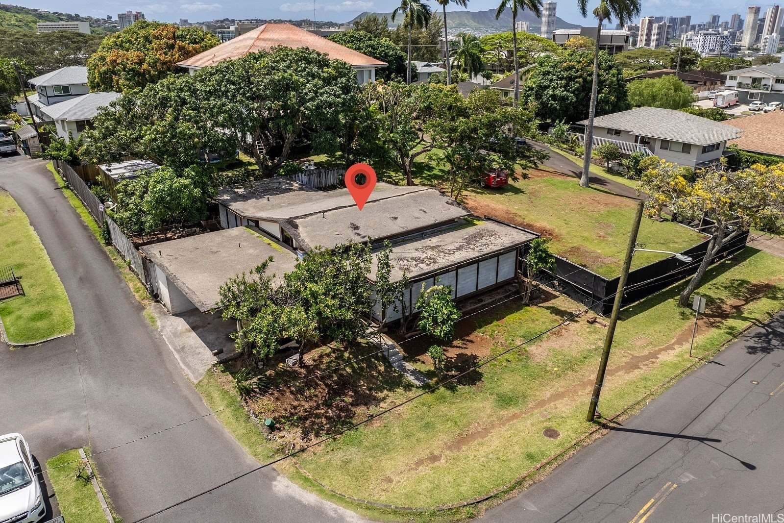 2137 Oahu Avenue, Honolulu, HI 96822