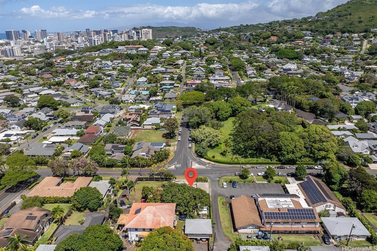 2137 Oahu Avenue, Honolulu, HI 96822