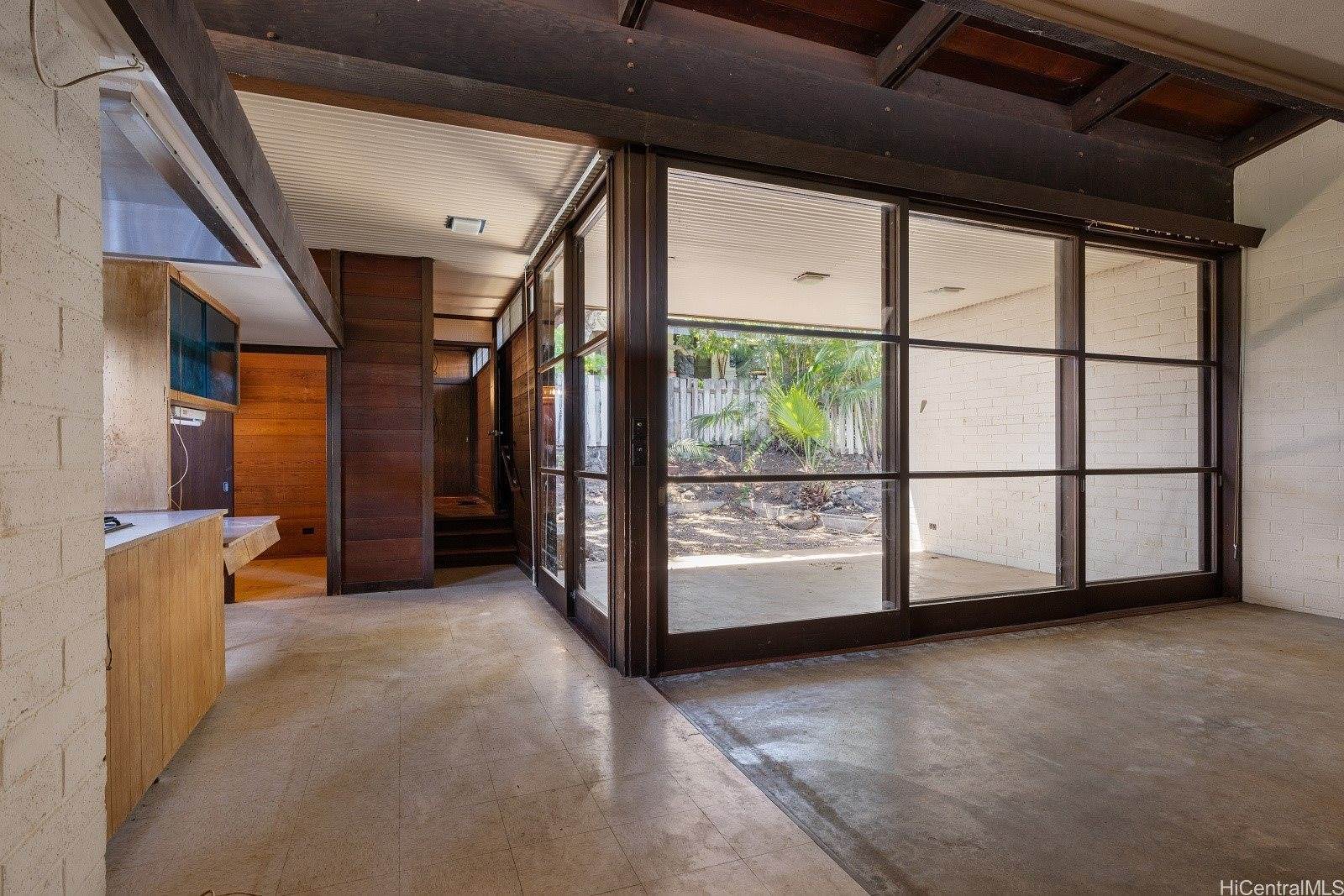 2137 Oahu Avenue, Honolulu, HI 96822