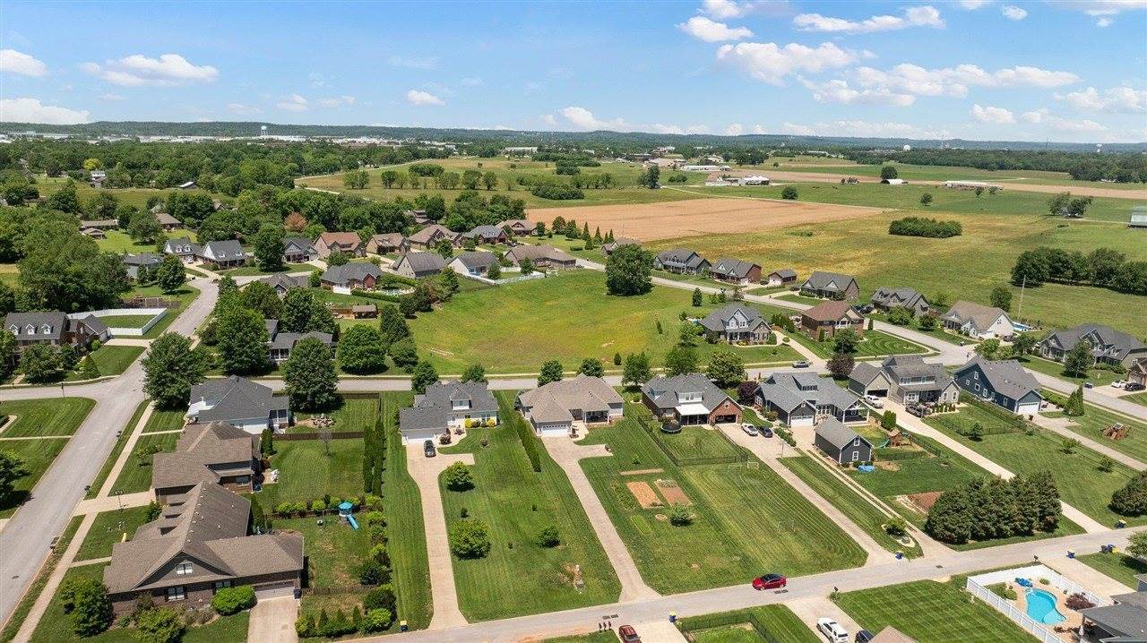 1348 Riva Ridge Avenue, Bowling Green, KY 42104