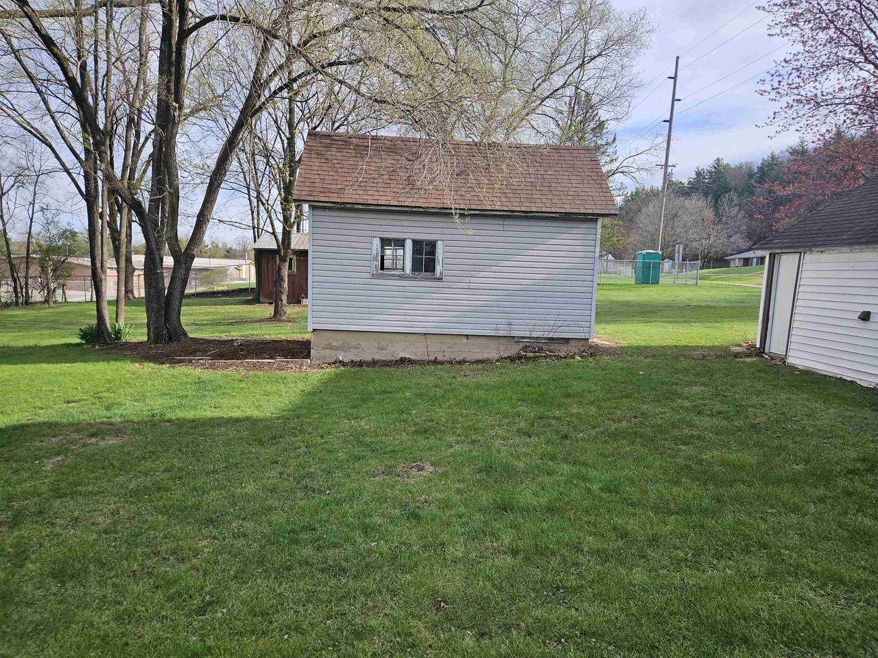 617 center Street, Wonewoc, WI 53968