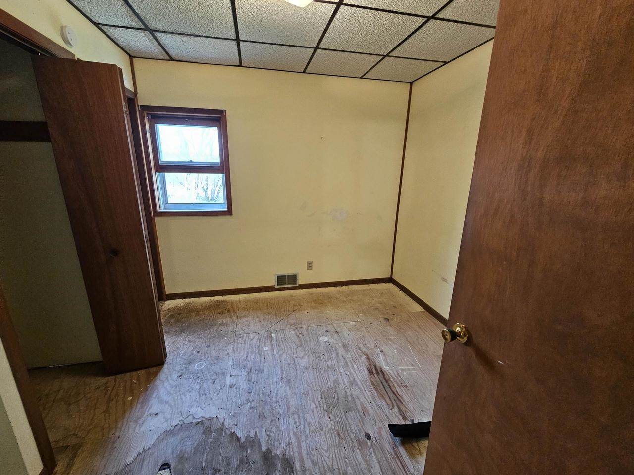 617 center Street, Wonewoc, WI 53968