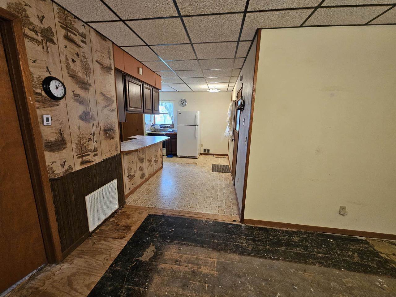 617 center Street, Wonewoc, WI 53968