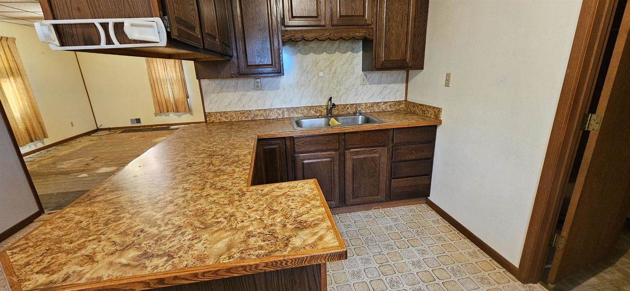 617 center Street, Wonewoc, WI 53968