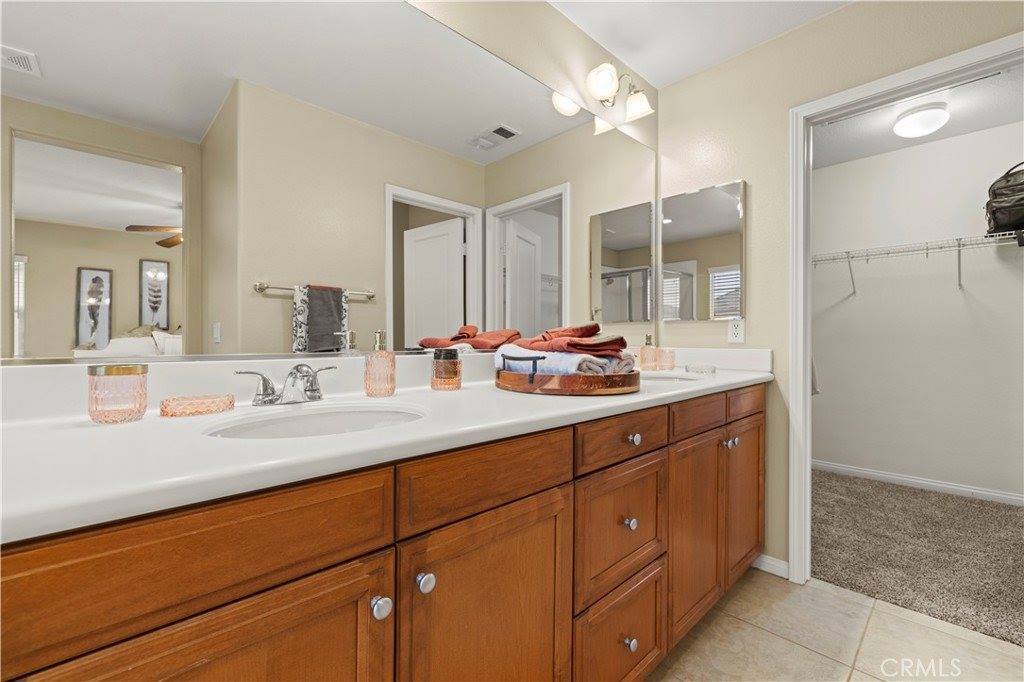 28363 Mirabelle Lane, Saugus, CA 91350