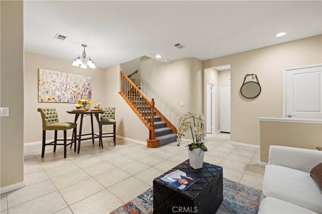 28363 Mirabelle Lane, Saugus, CA 91350