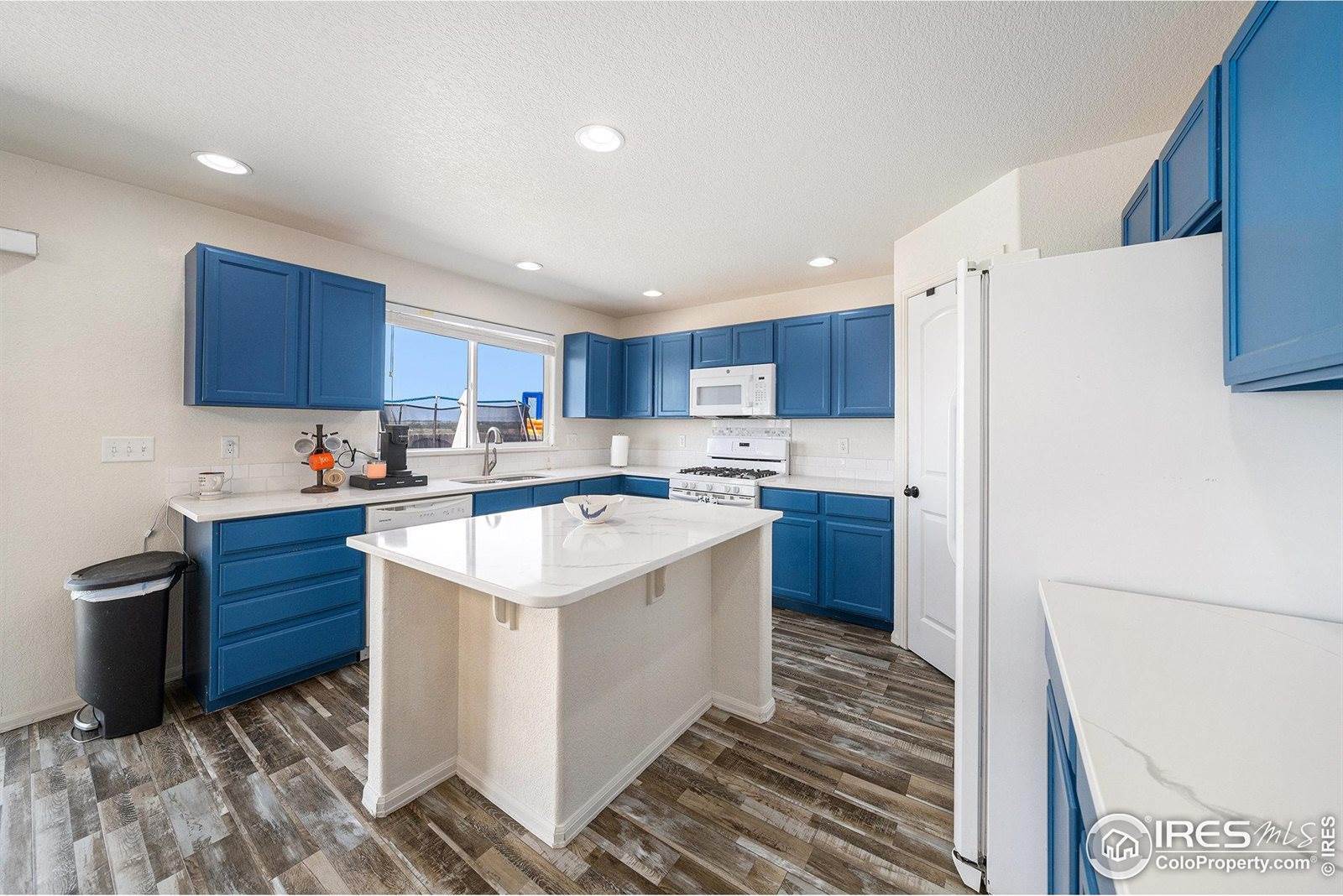 993 Dove Hill Rd, La Salle, CO 80645