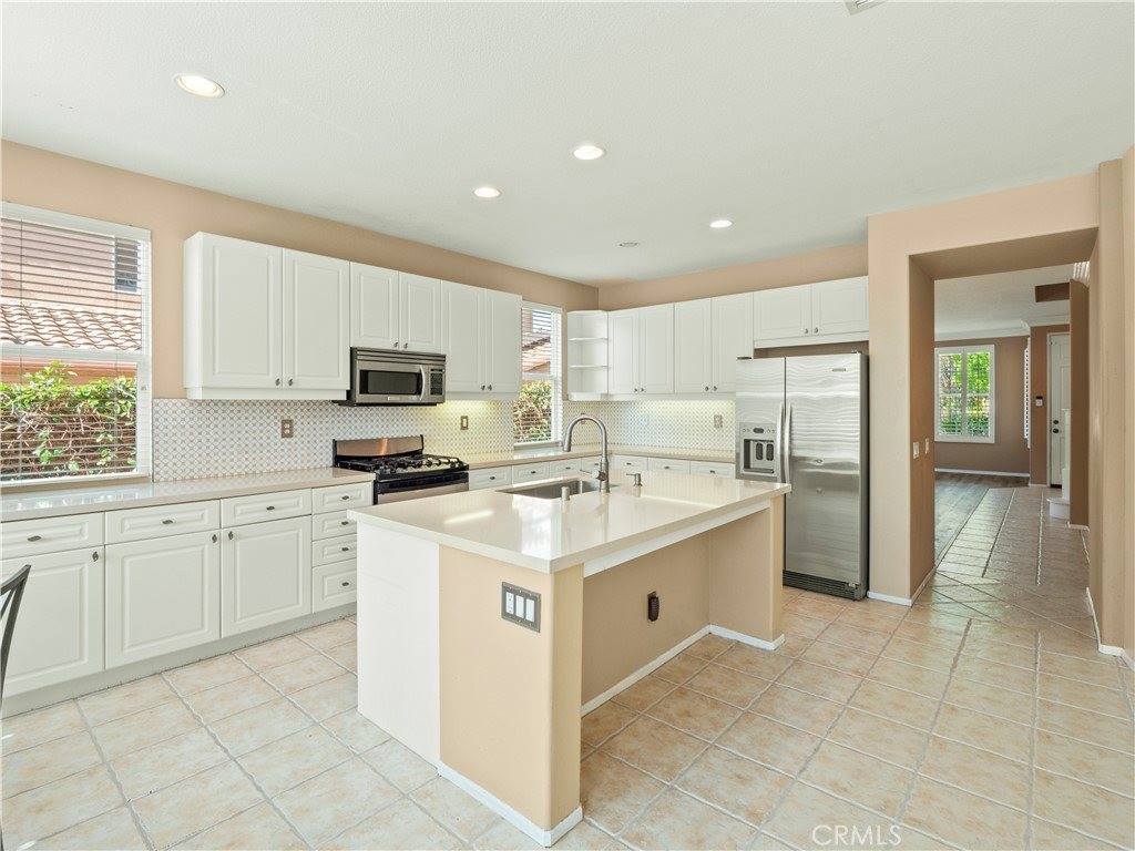 30375 June Rose Court, Castaic, CA 91384