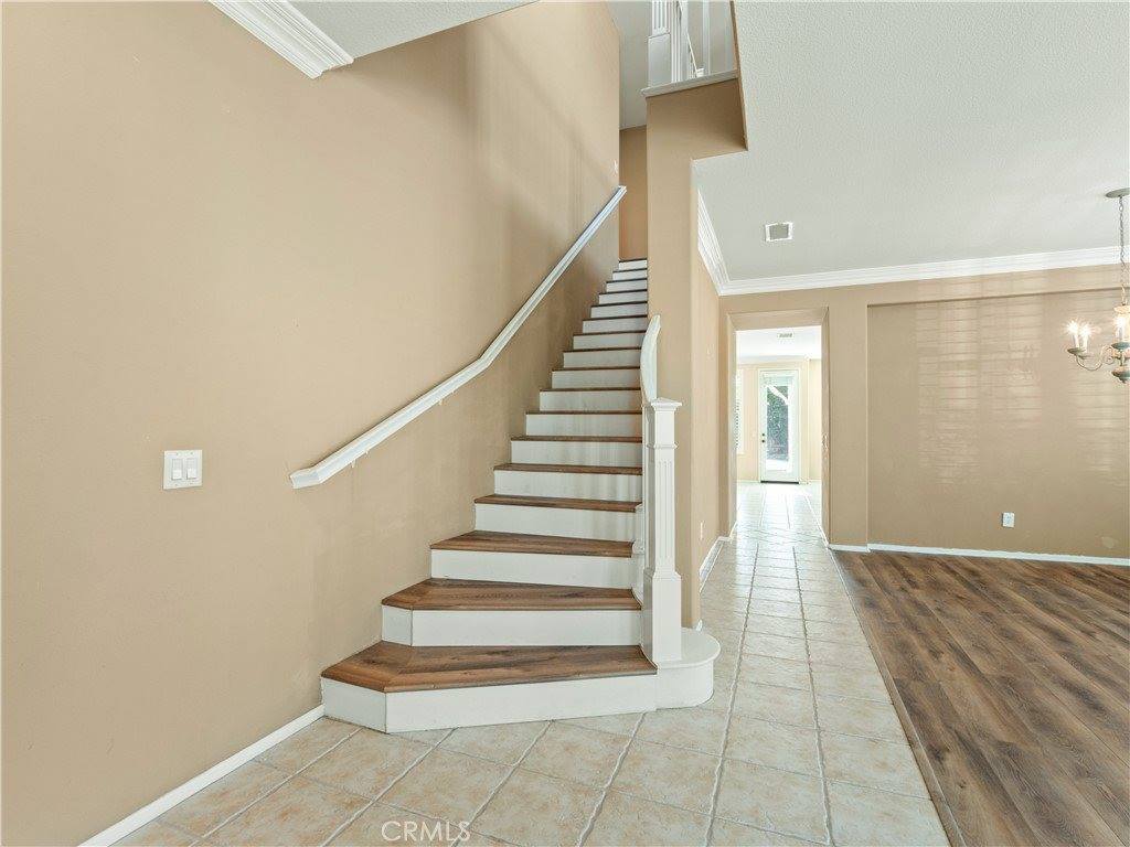 30375 June Rose Court, Castaic, CA 91384