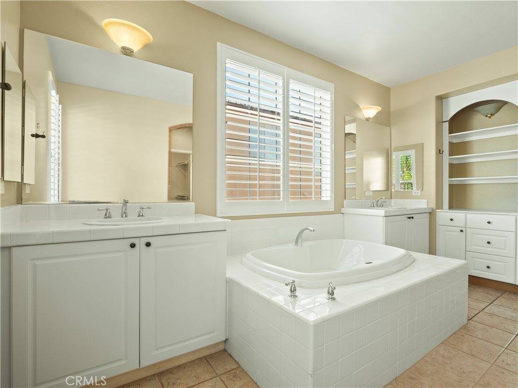 30375 June Rose Court, Castaic, CA 91384