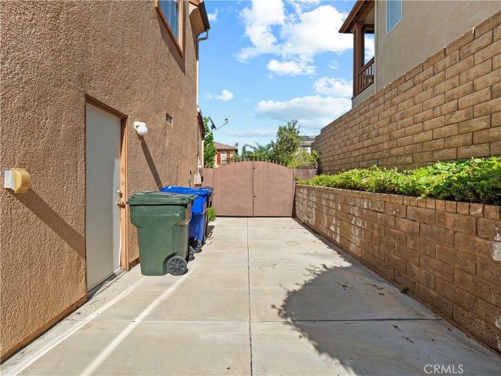 30375 June Rose Court, Castaic, CA 91384