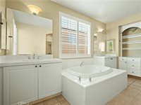 30375 June Rose Court, Castaic, CA 91384