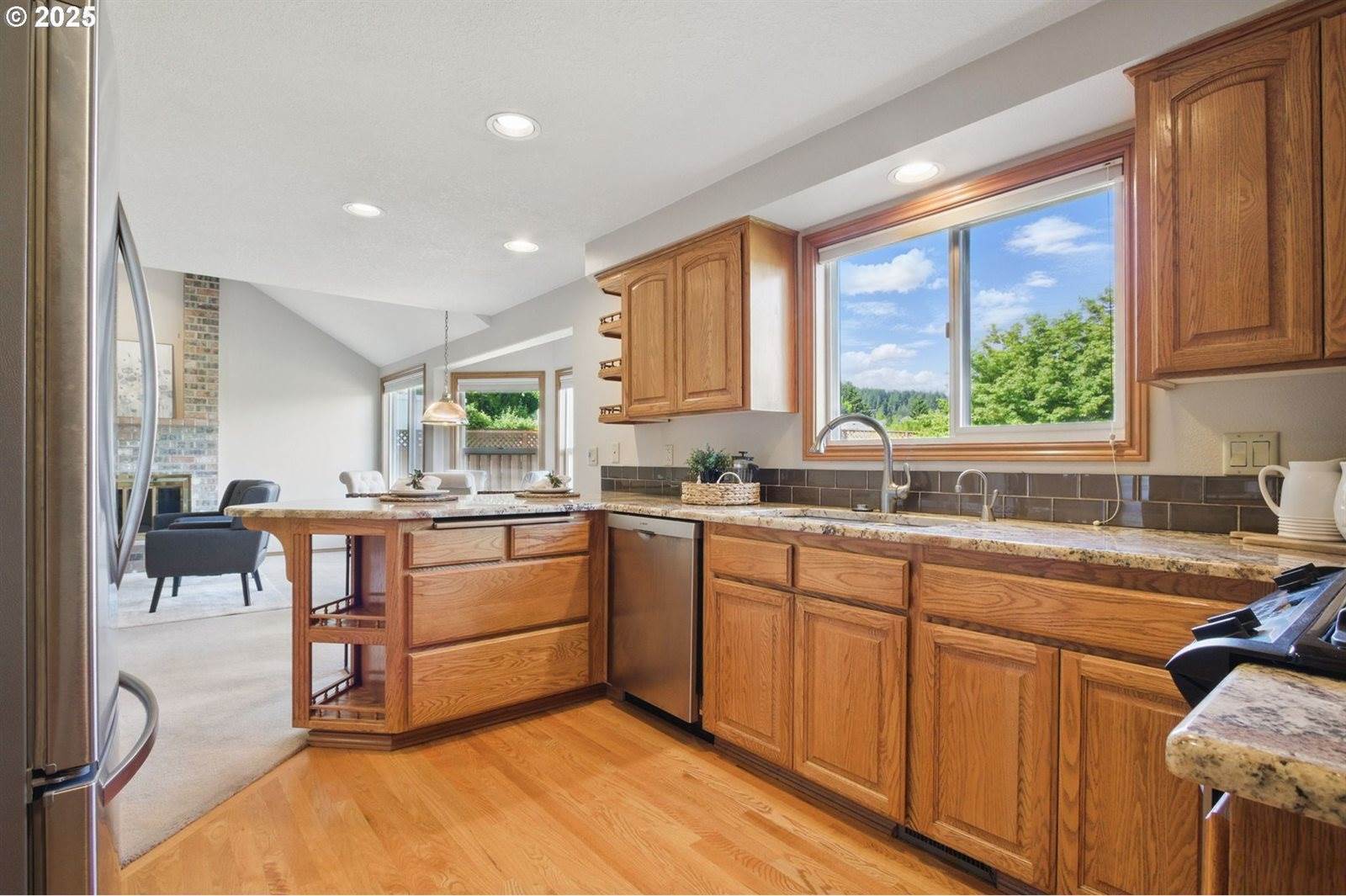 8355 SW 159TH Pl, Beaverton, OR 97007