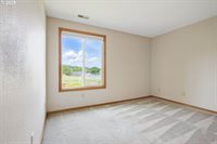 8355 SW 159TH Pl, Beaverton, OR 97007